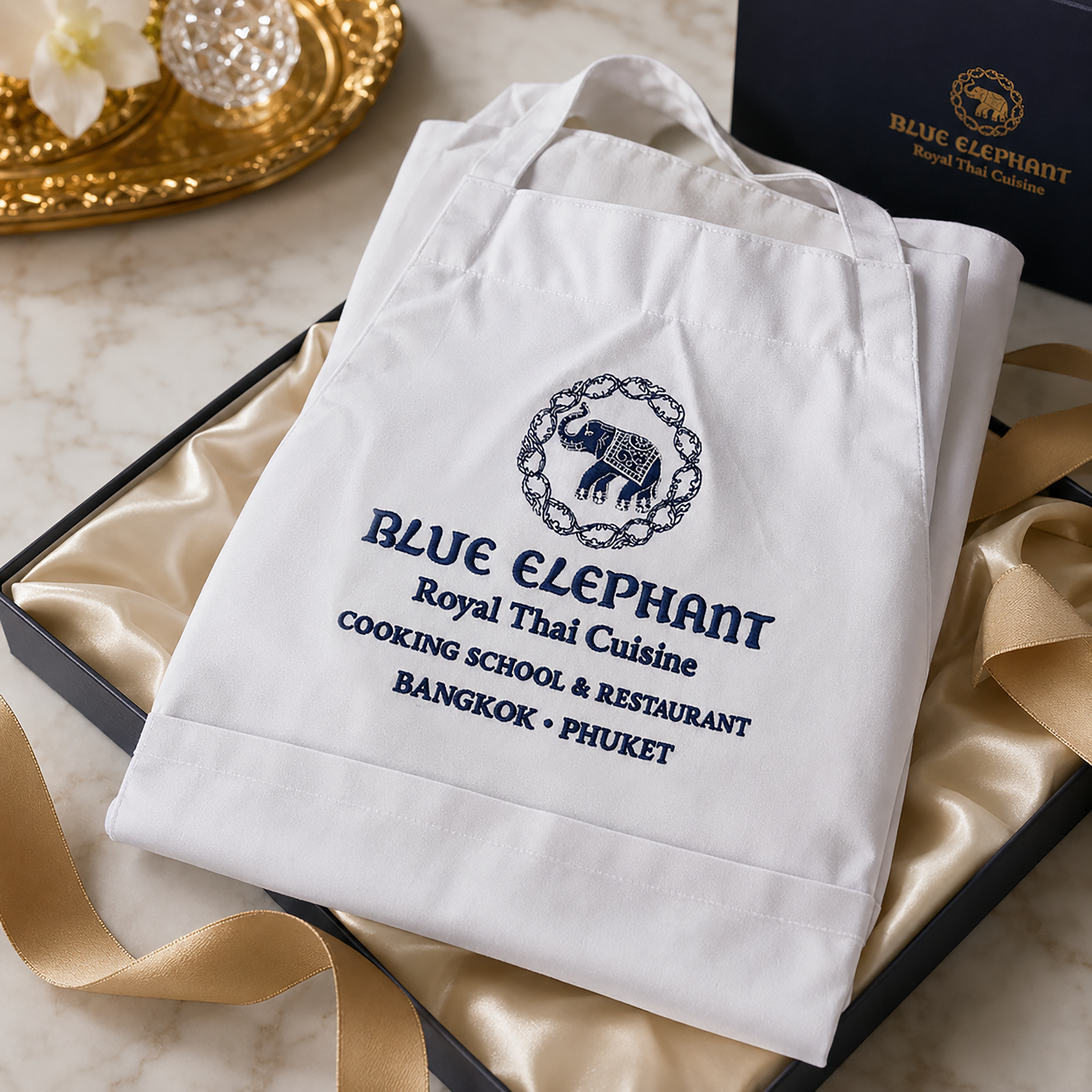 数量限定!BLUE ELEPHANTオリジナルエプロンをプレゼント